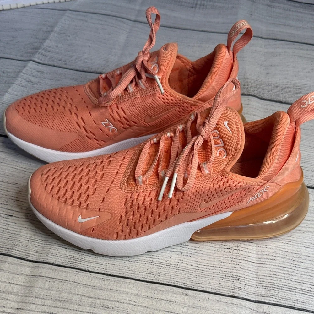 Nike Women’s Air Max 270 in Coral/Peach